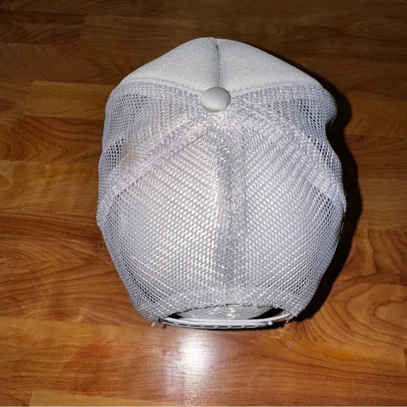 Spirit Halloween Hawk Tuah (Haliey Welch) Trucker Grey Snapback Hat OSFM - Picture 5 of 11